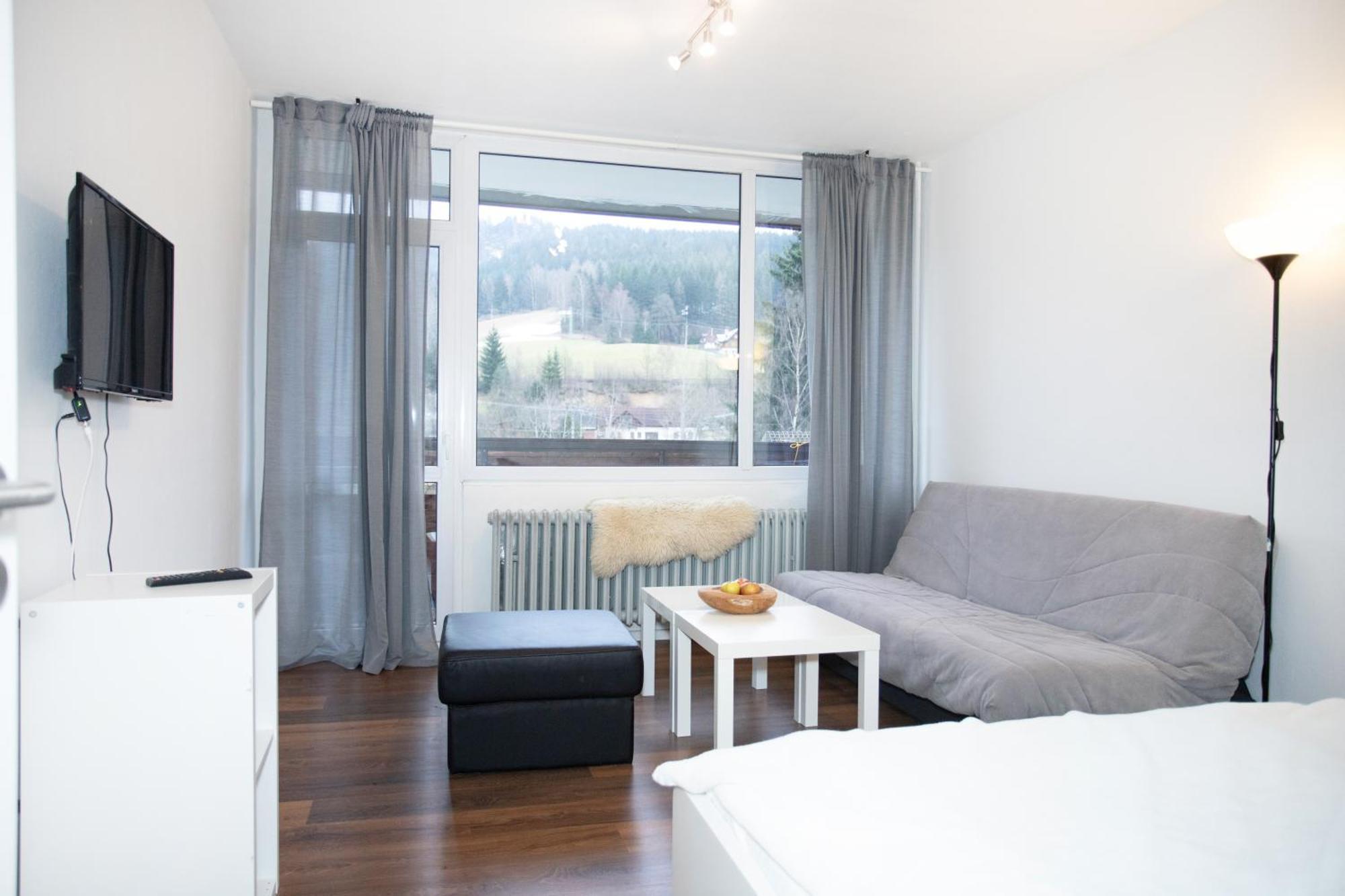 Apartmany Na Tanvaldskem Spicaku Jiretin pod Bukovou Exteriér fotografie